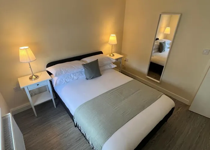 Wellington Apartments - Apartment 4
